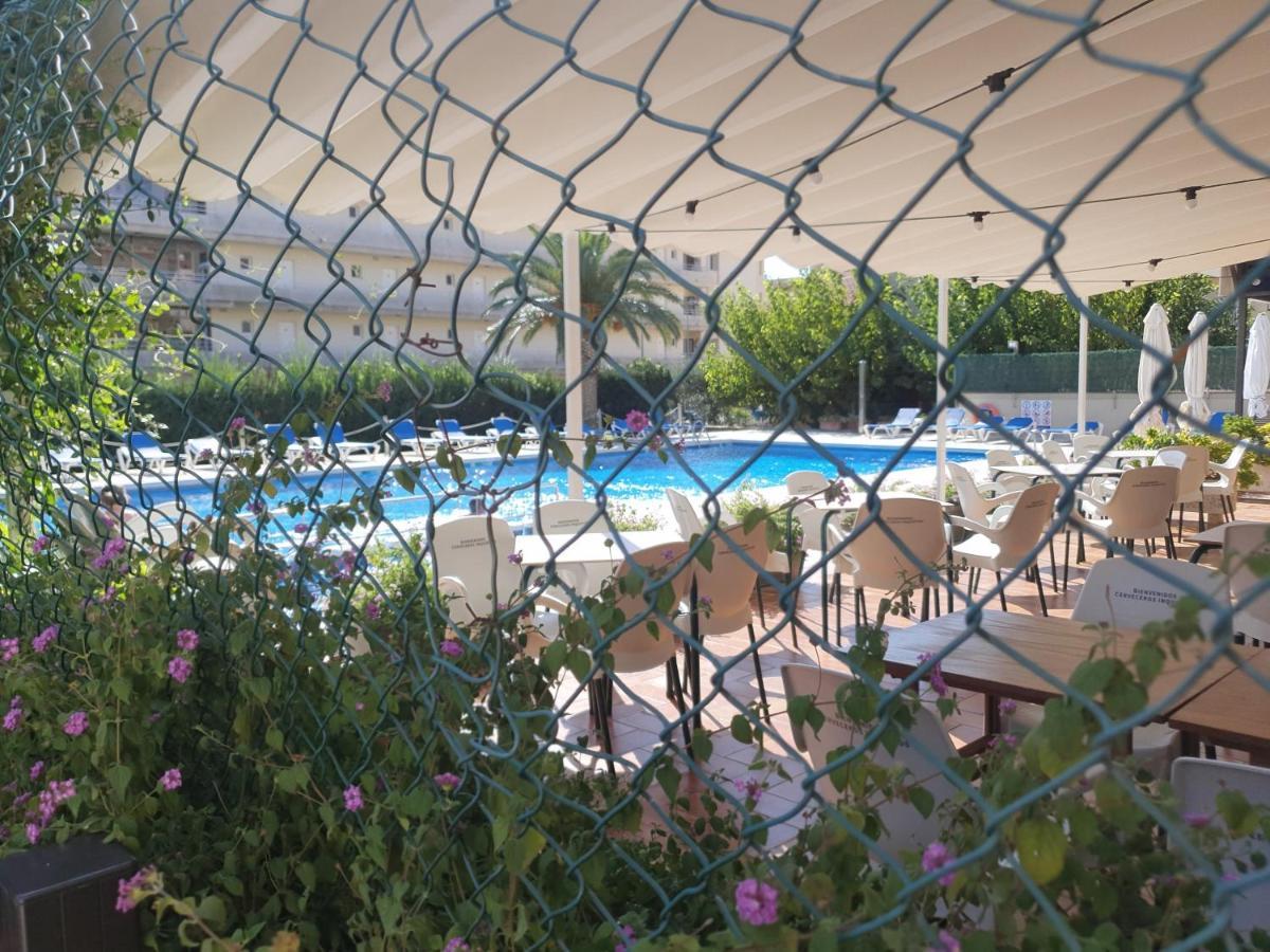 ל'אסטרטיט Payet Apartments מראה חיצוני תמונה